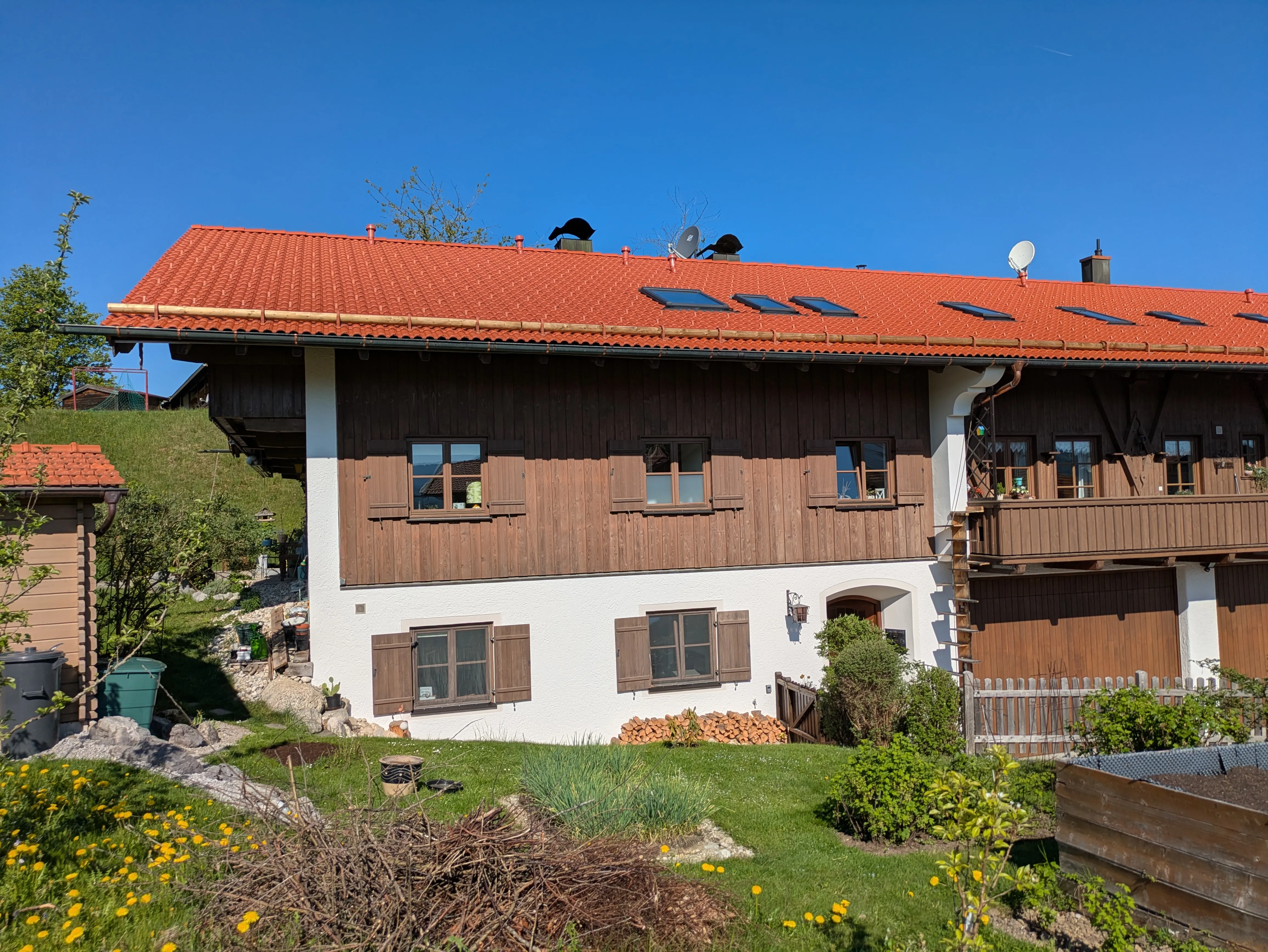 Außenansicht des Hauses in Arzbach (Wackersberg)